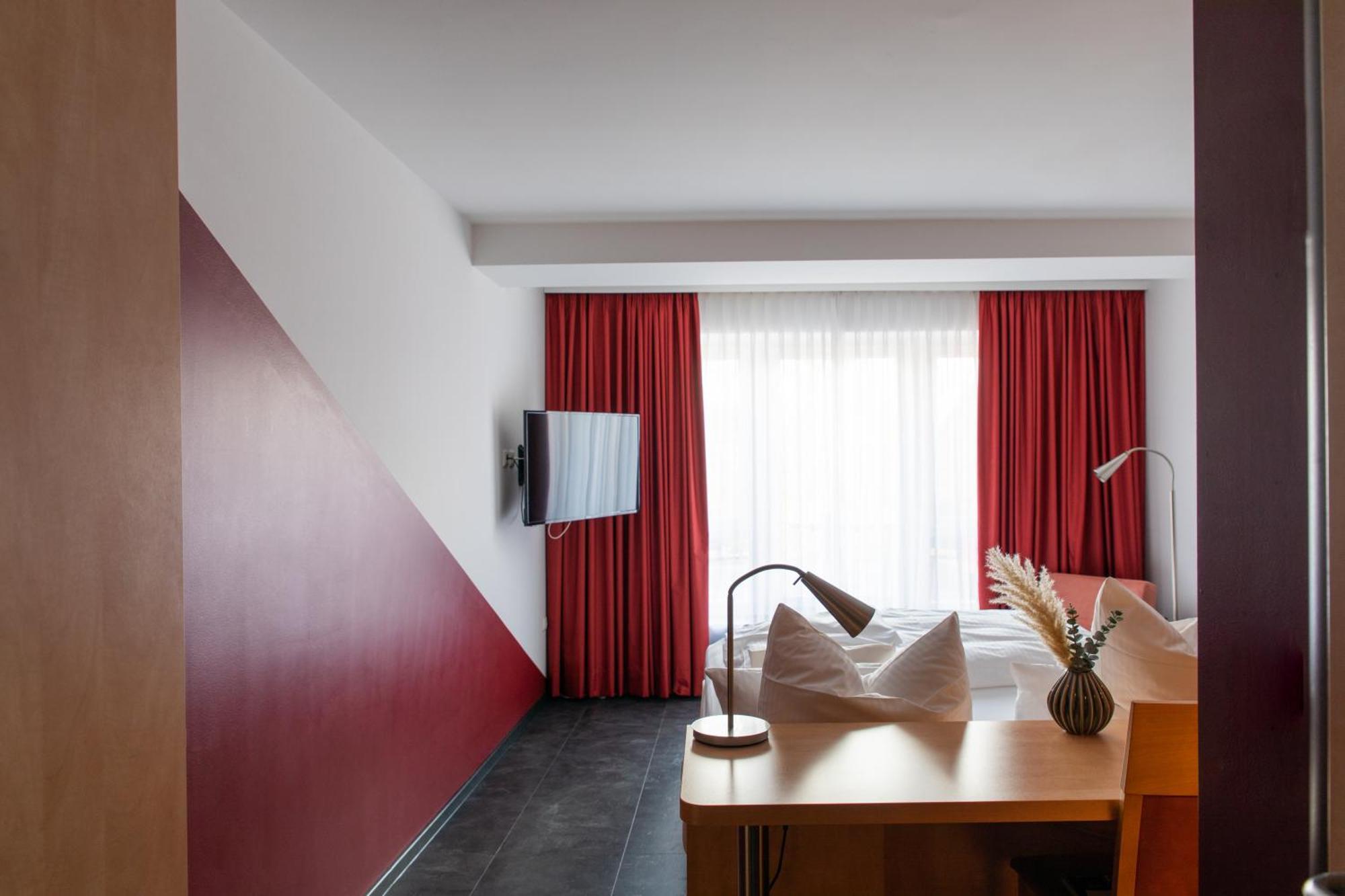 Mein Schlosshotel 호이젠슈탐 외부 사진