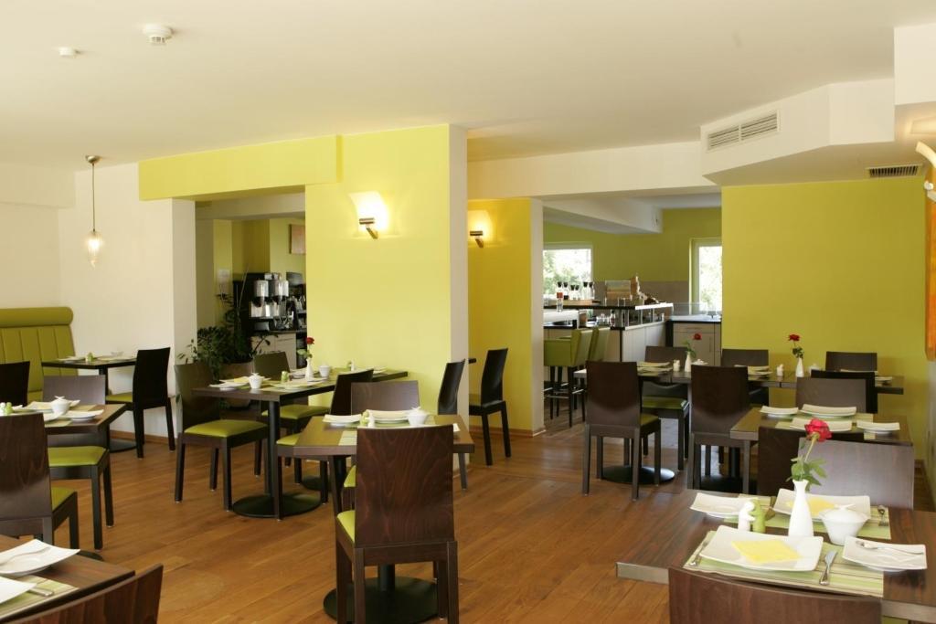 Mein Schlosshotel 호이젠슈탐 외부 사진