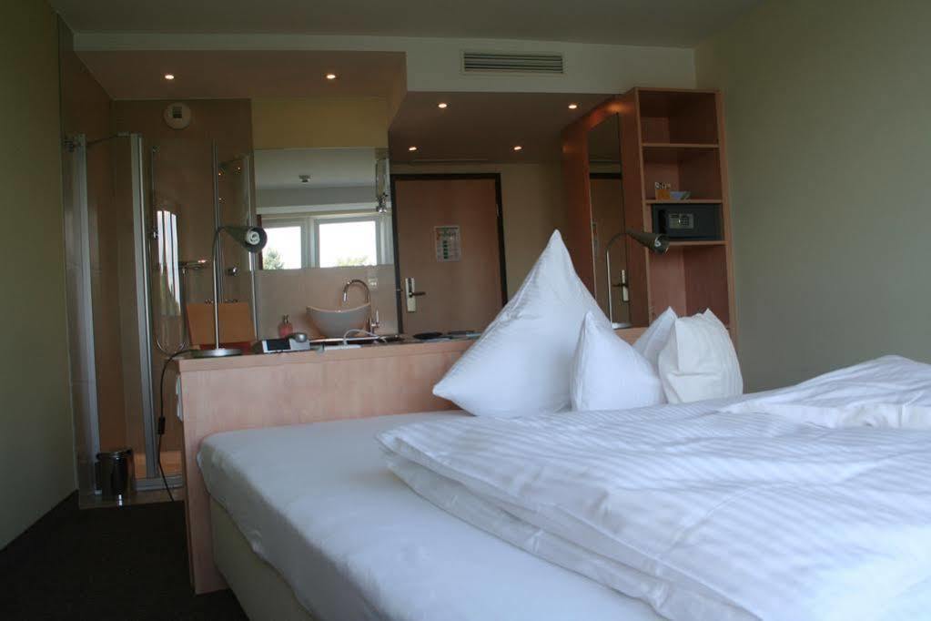 Mein Schlosshotel 호이젠슈탐 외부 사진